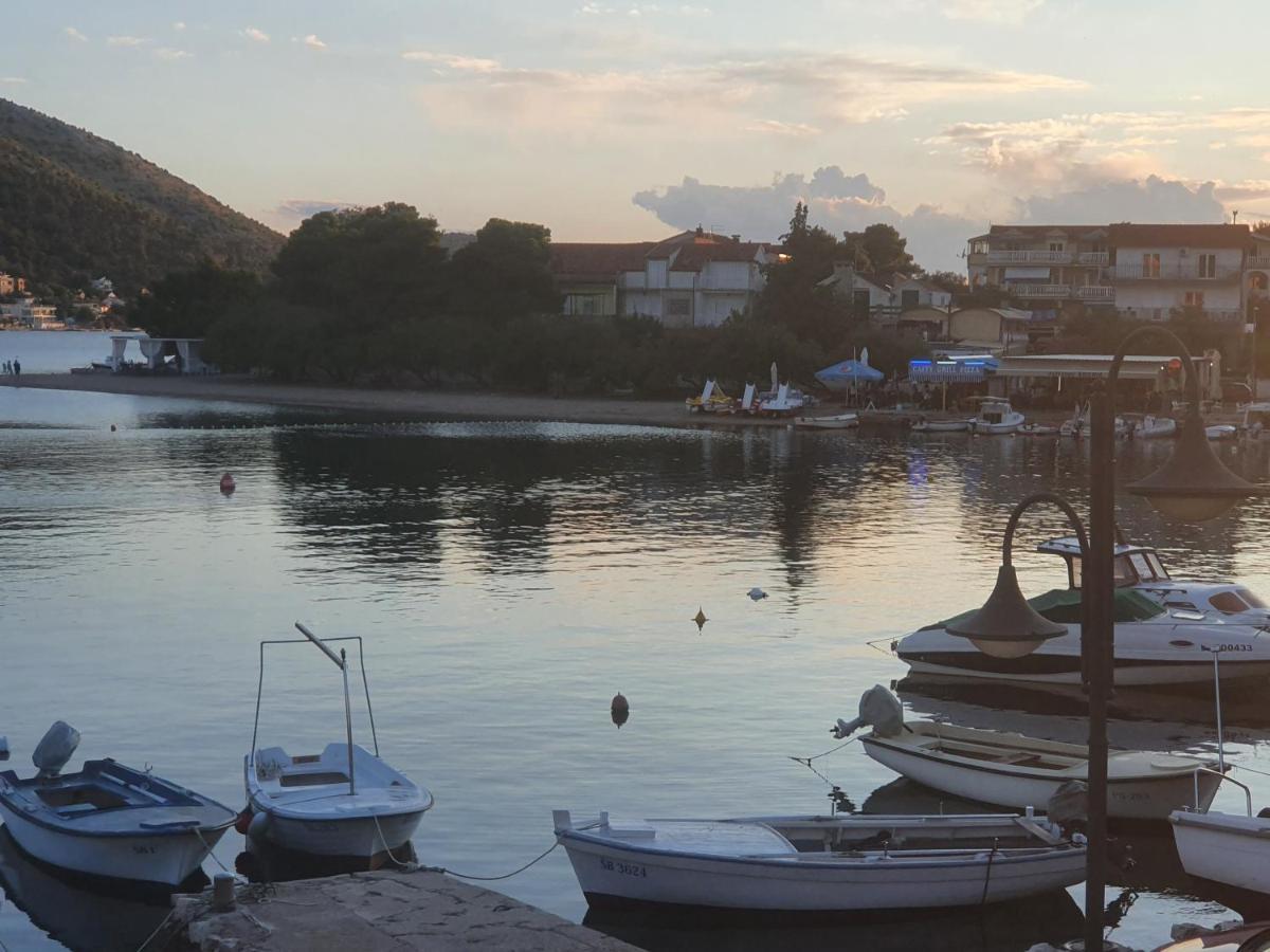 Apartman Mare Šibenik Exterior foto